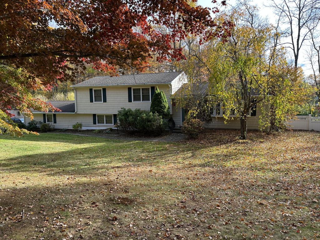 Photo of 91 Harvester Road, Monroe, CT 06468 (MLS # 24137605)