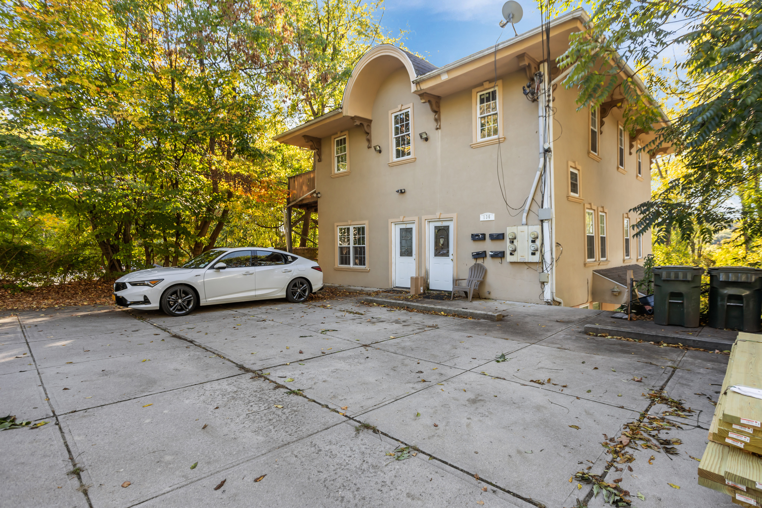 136 Washington Street