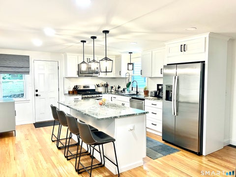 Tiny photo for 530 Bloomfield Avenue, Bloomfield, CT 06002 (MLS # 24189418)
