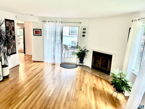 Tiny photo for 530 Bloomfield Avenue, Bloomfield, CT 06002 (MLS # 24189418)