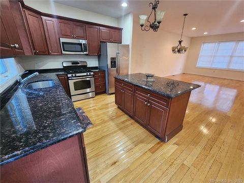 Tiny photo for 1 Oak Meadows Drive #1, Brookfield, CT 06804 (MLS # 24163311)