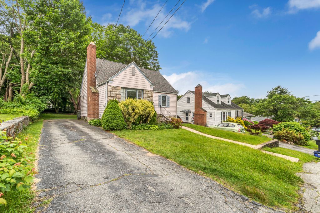 Photo of 214 Thames Street, New London, CT 06320 (MLS # 24138711)