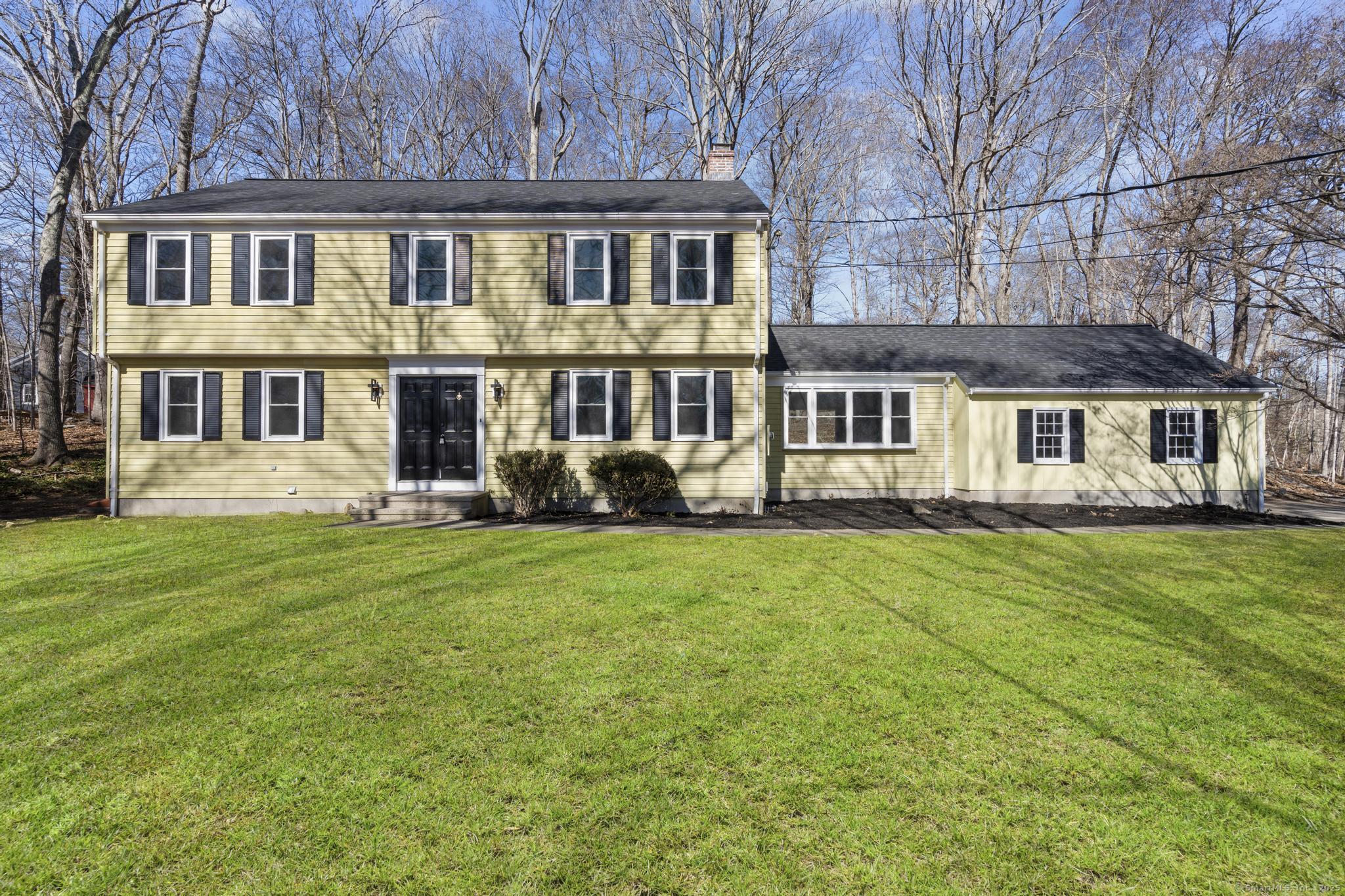 Property for Sale at Harkness Drive, Madison, Connecticut - Bedrooms: 4 
Bathrooms: 3 
Rooms: 8  - $699,999