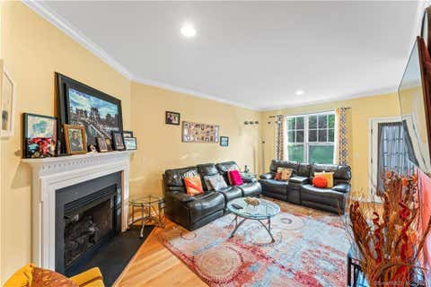 Featured picture for the property 170595422