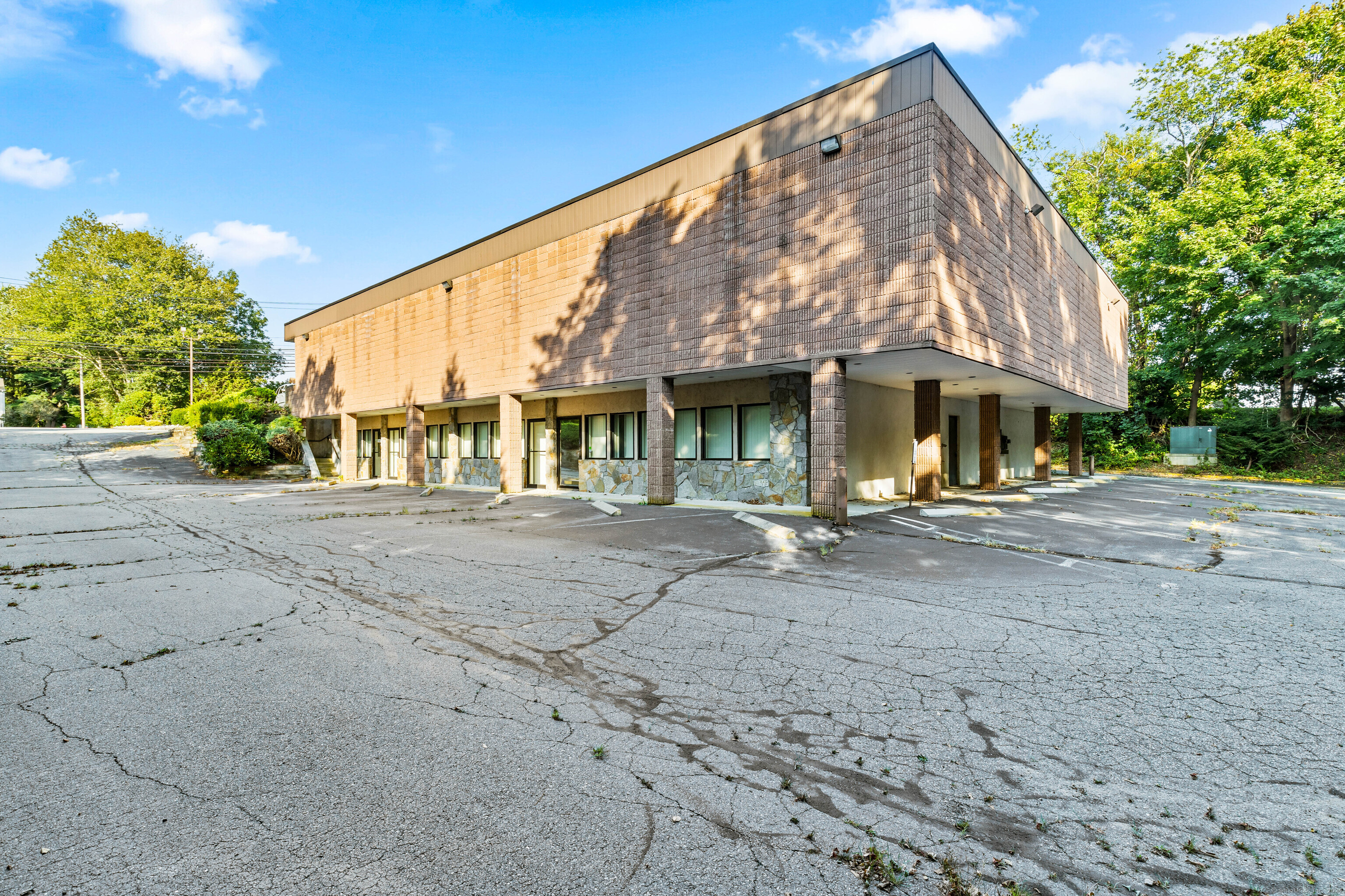 256 Boston Post Road