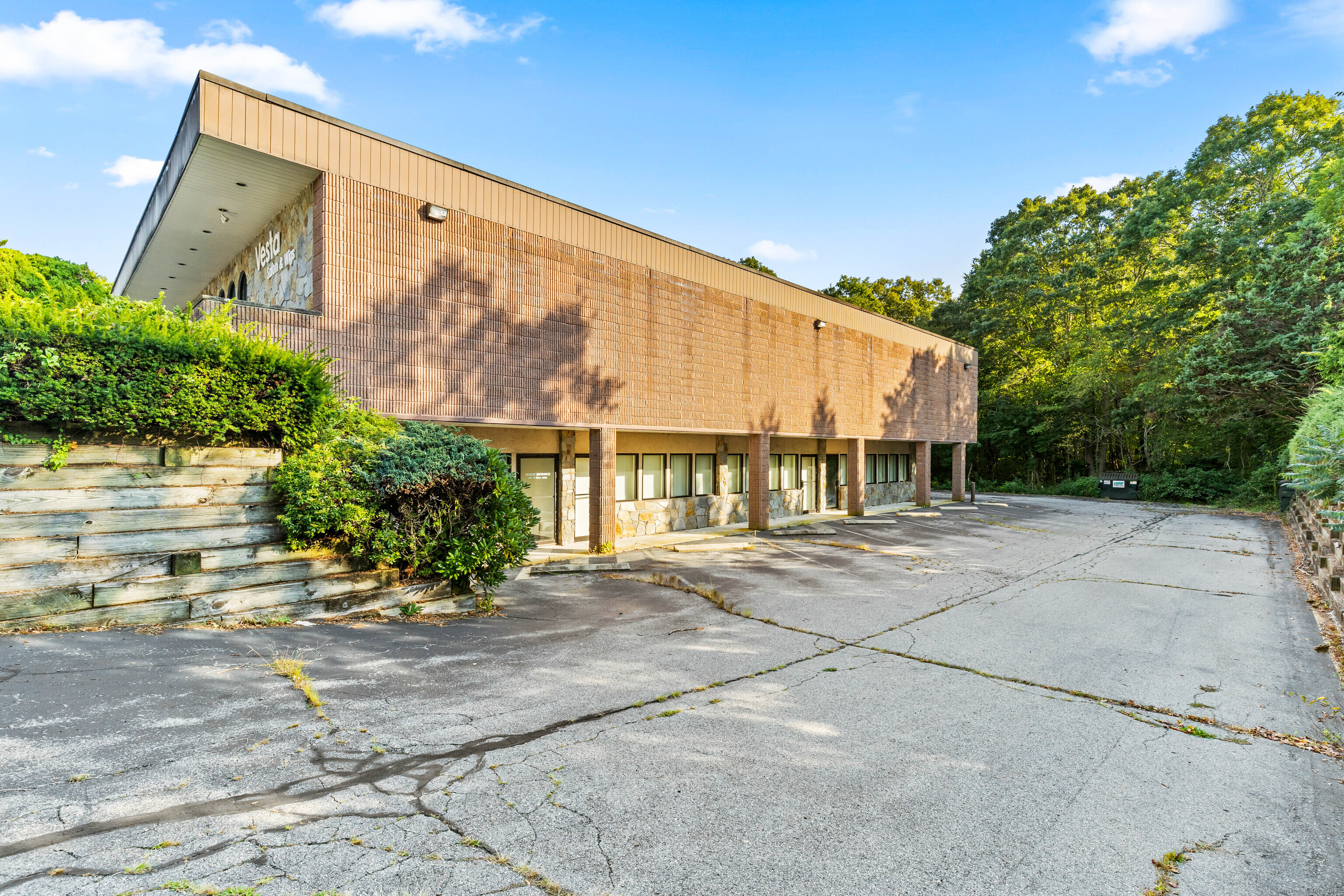 256 Boston Post Road