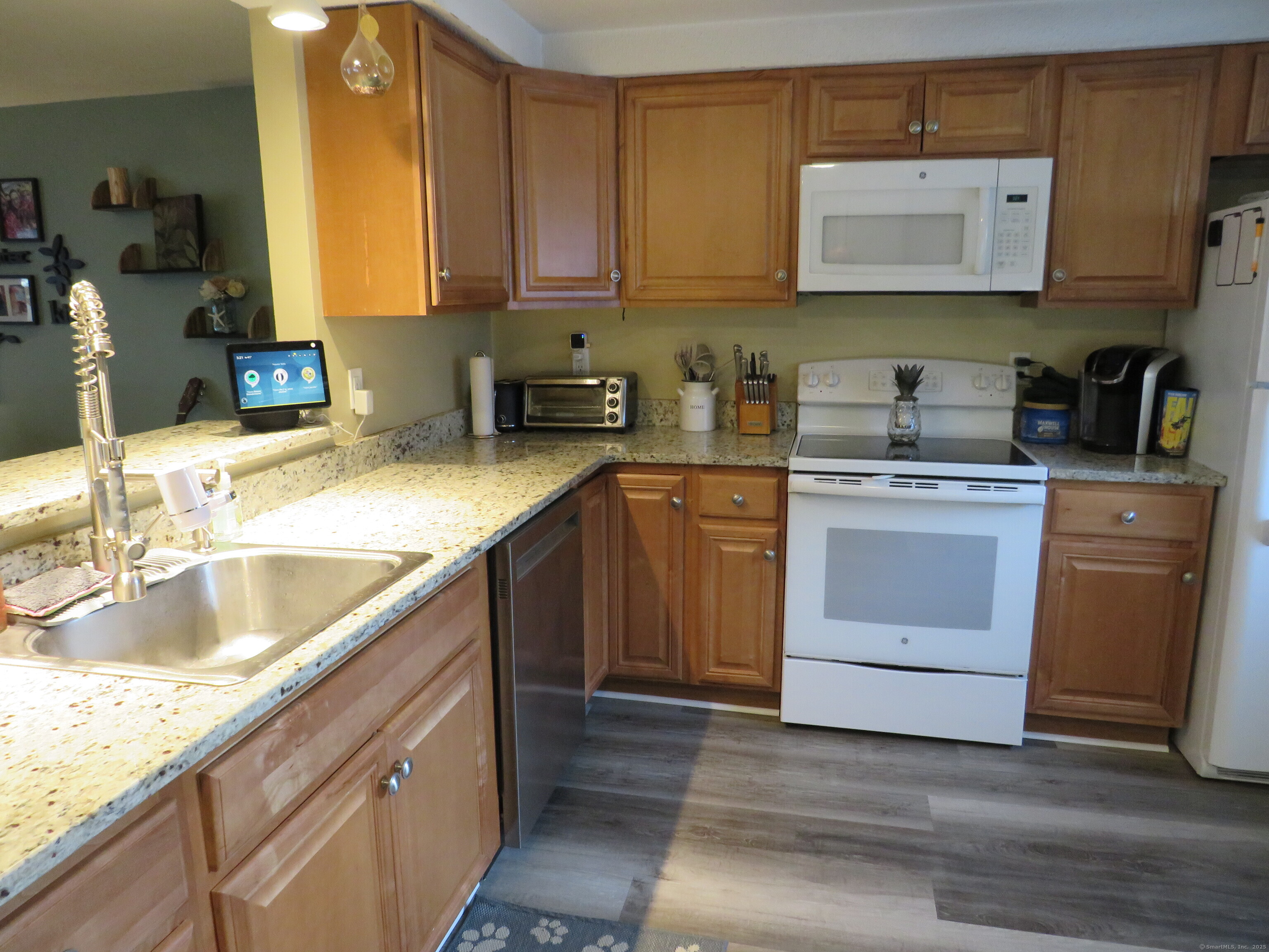 8 Clubhouse Drive #8, Cromwell, Connecticut image 7