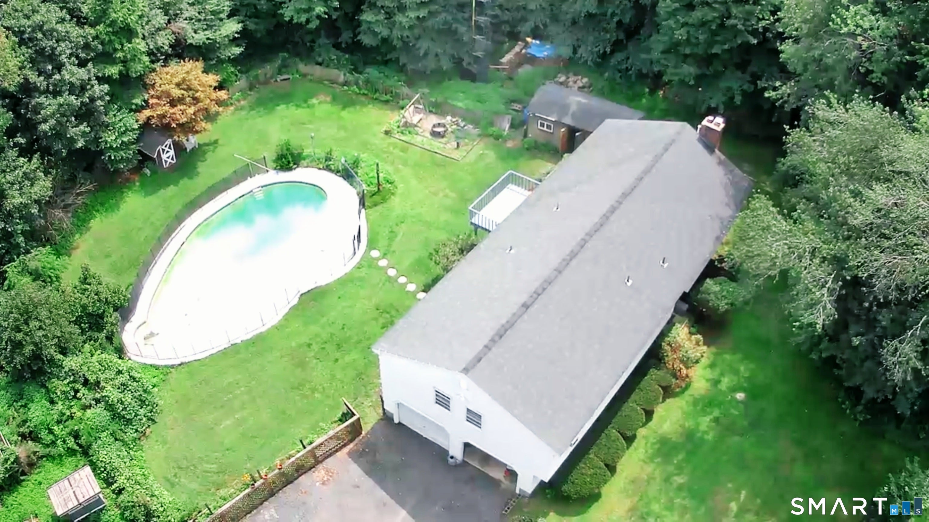 77 Pleasant Drive
