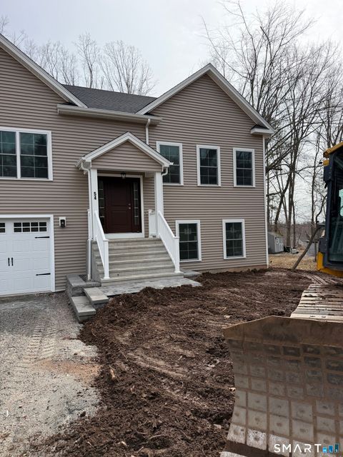 54 High Street Wallingford CT 06472