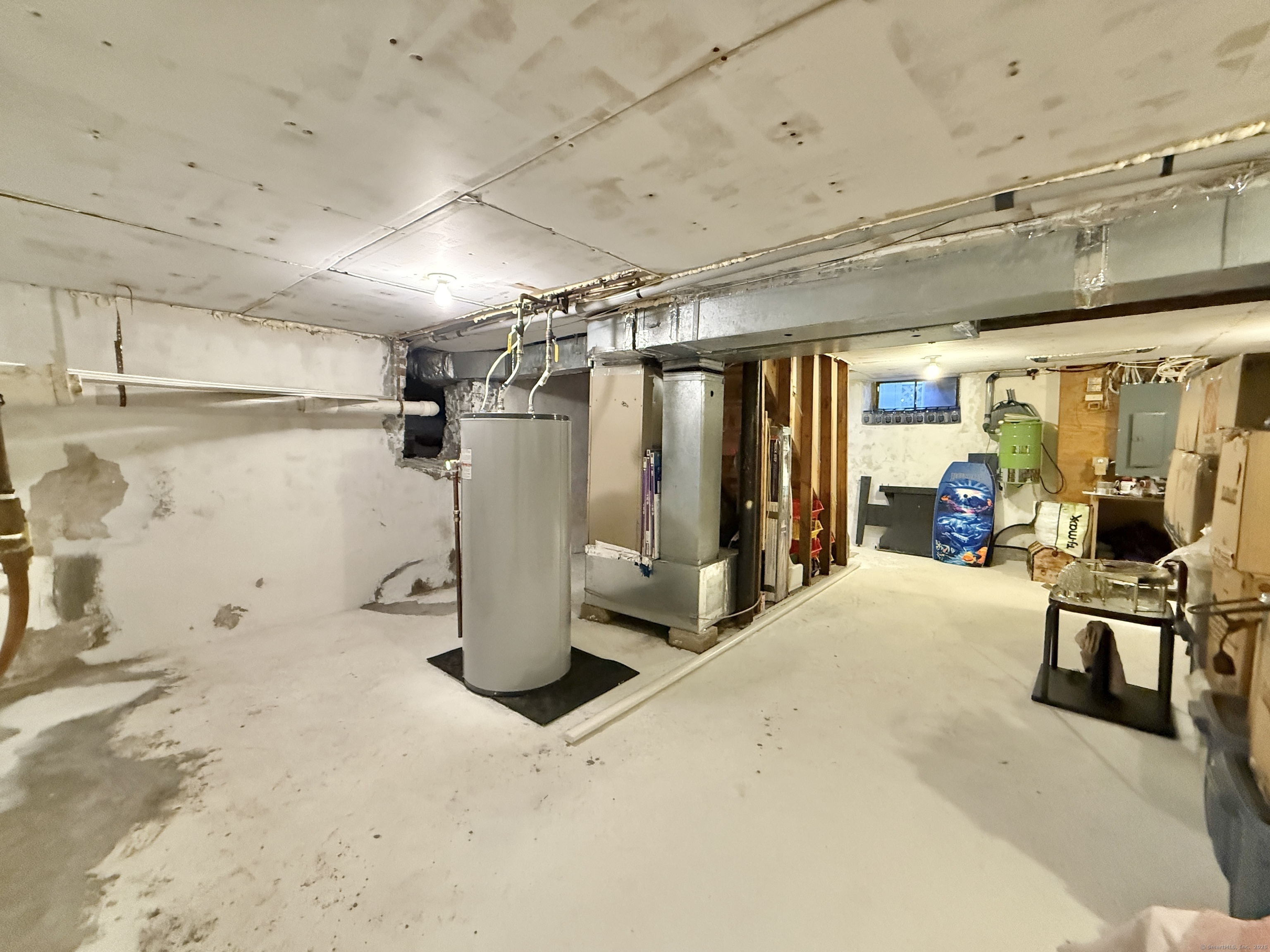 Stamford, Connecticut 06905, United States, 2 Bedrooms Bedrooms, ,2 BathroomsBathrooms,Residential,Pending,78249