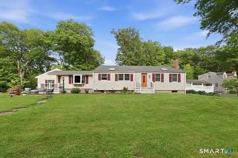 Photo of 50 Tanglewood Road, Farmington, CT 06032 (MLS # 24178897)