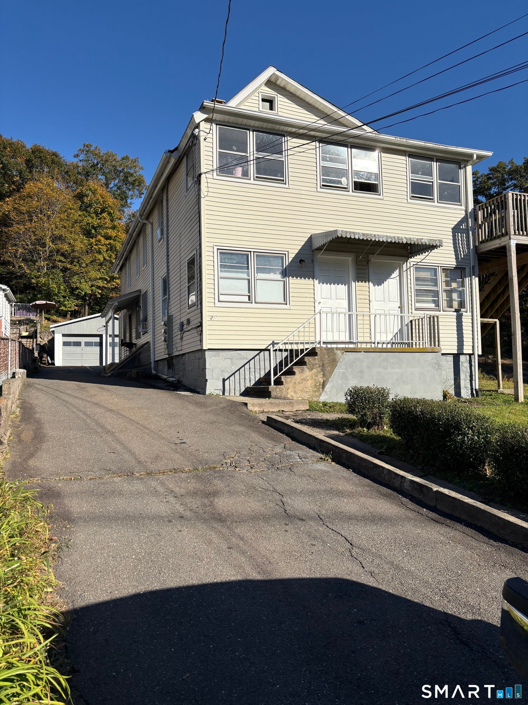 21 Aetna Street