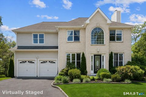 Homes For Sale - 200 Captains Walk<br/> Stratford, CT 06615
