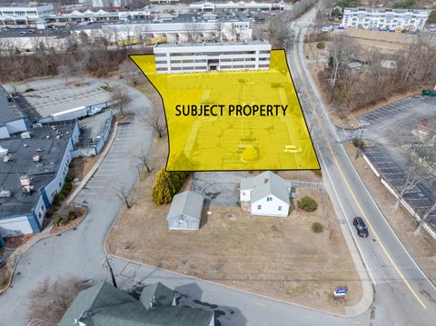 Tiny photo for 400 Bayonet Street, New London, CT 06320 (MLS # 24141952)