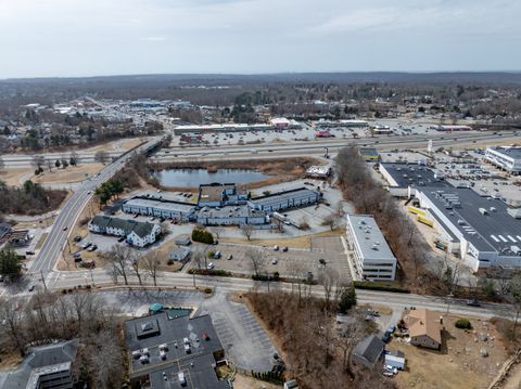 Tiny photo for 400 Bayonet Street, New London, CT 06320 (MLS # 24141952)