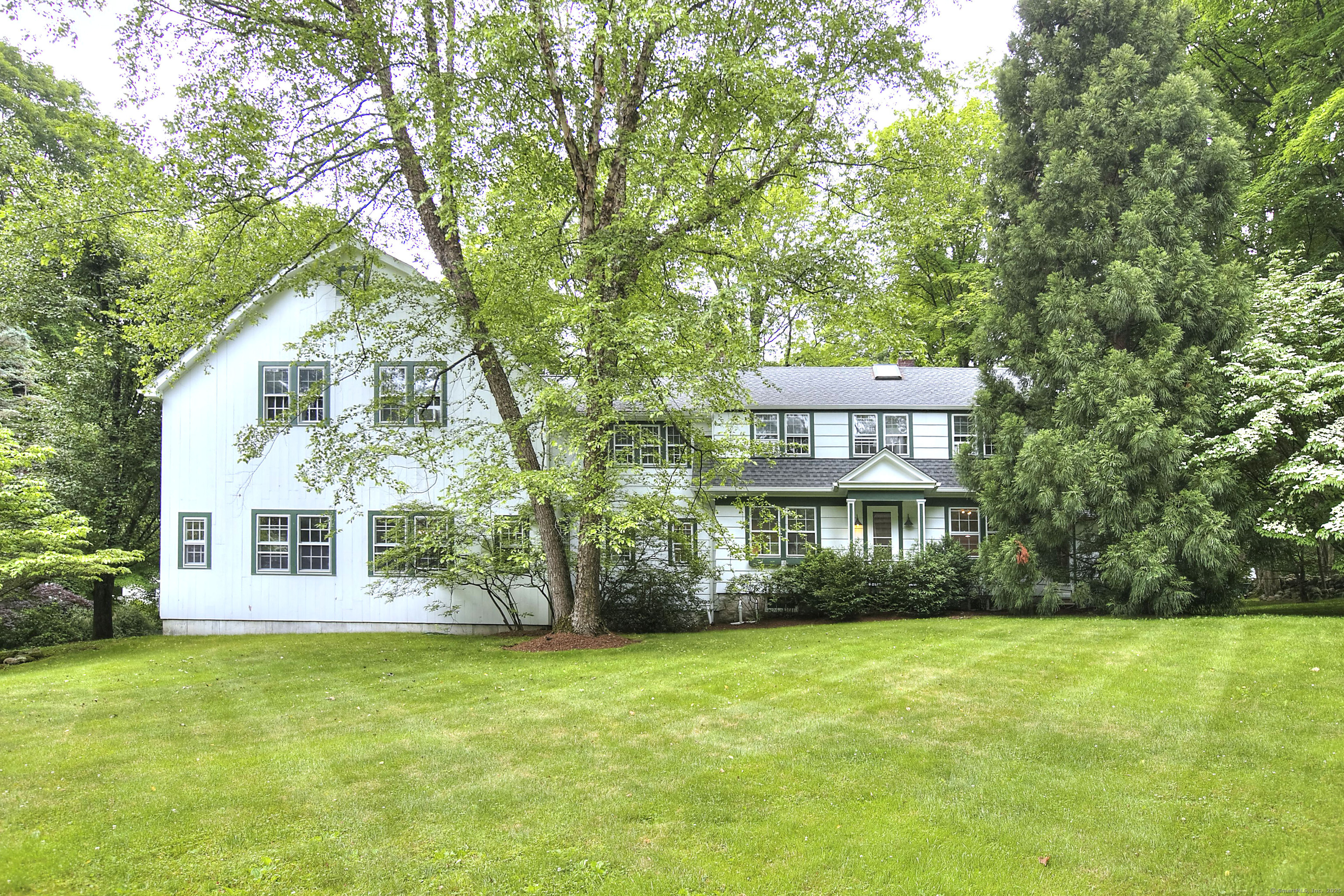 Property for Sale at Ridgefield Road, Wilton, Connecticut - Bedrooms: 4 
Bathrooms: 4 
Rooms: 9  - $1,549,000