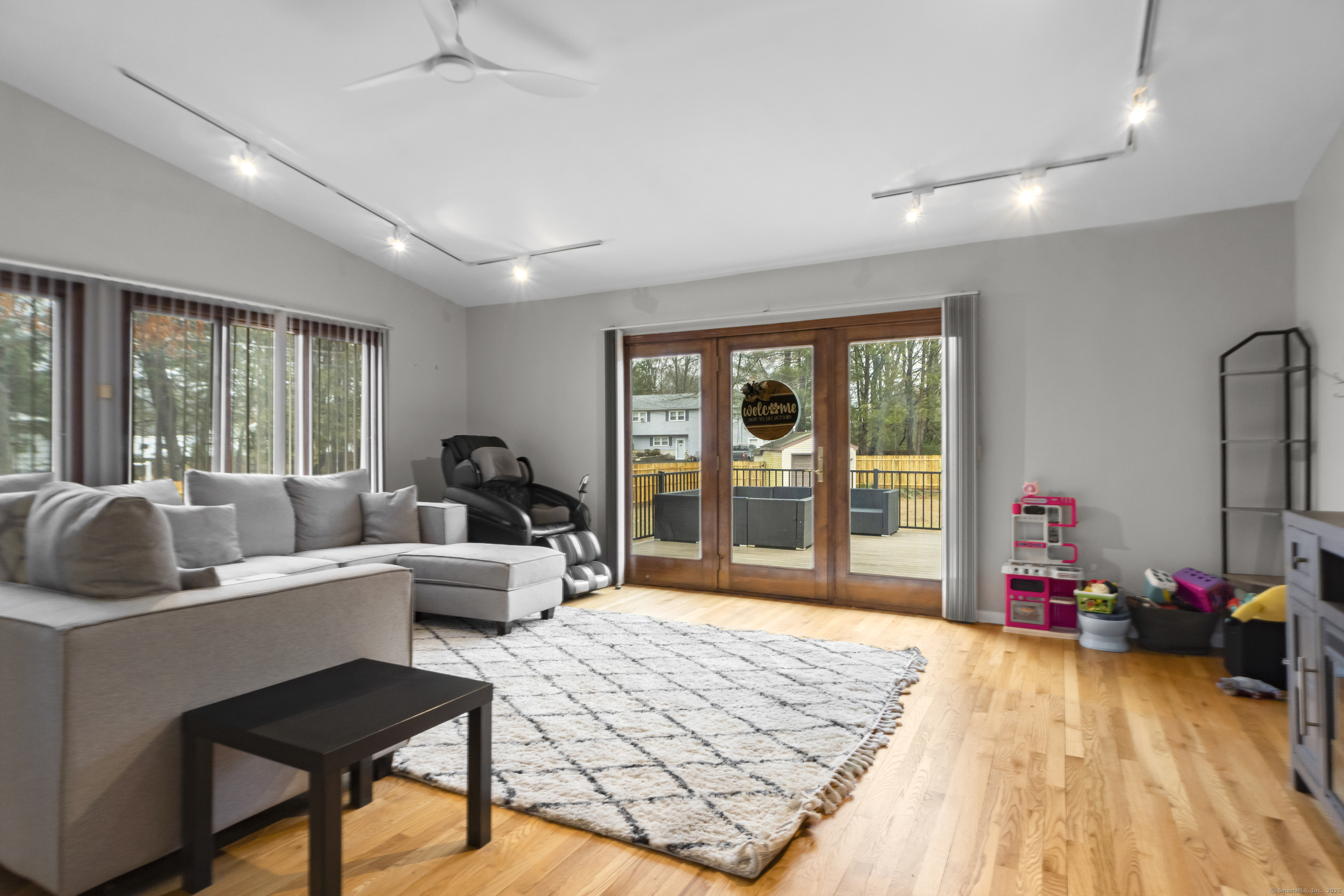 14 Roger Avenue, North Haven, Connecticut image 6