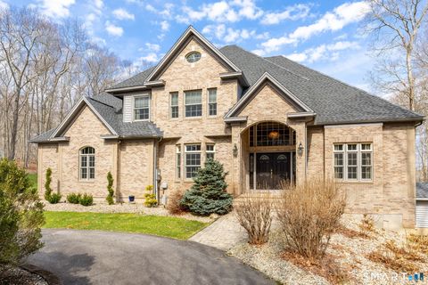 10 Arden Drive East Hampton CT 06424