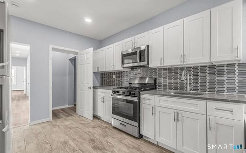 Photo of 1220 Pembroke Street #3R, Bridgeport, CT 06608 (MLS # 24169107)