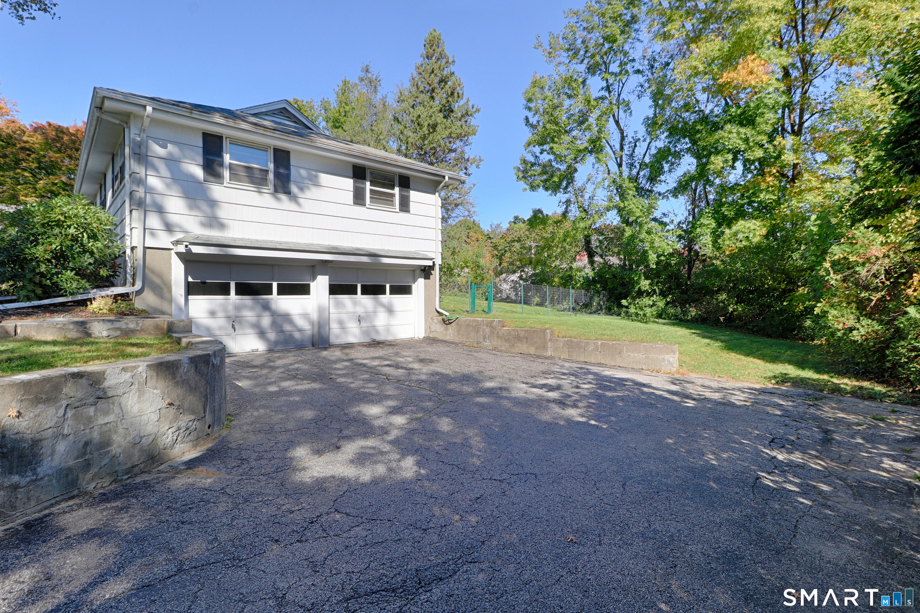 60 McLeod Place