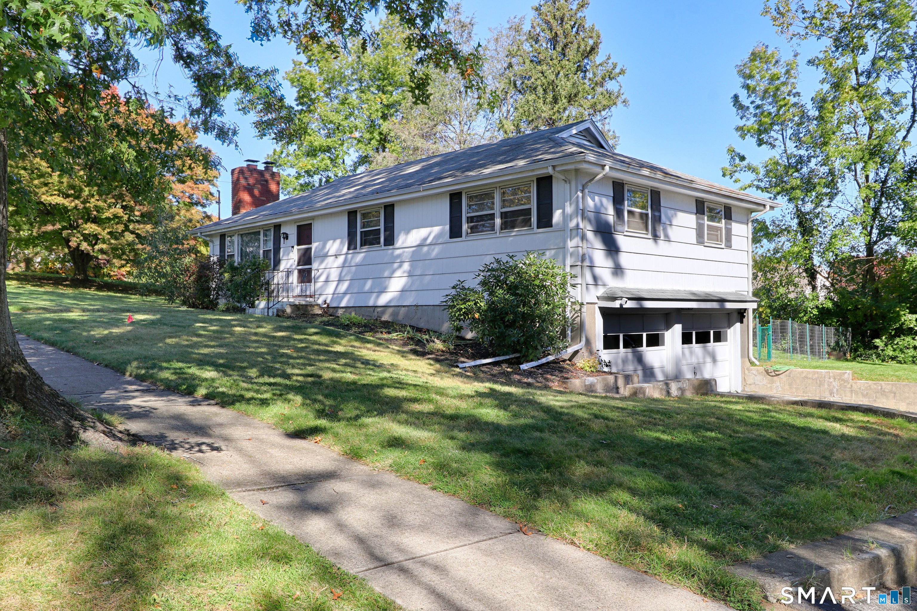 60 McLeod Place