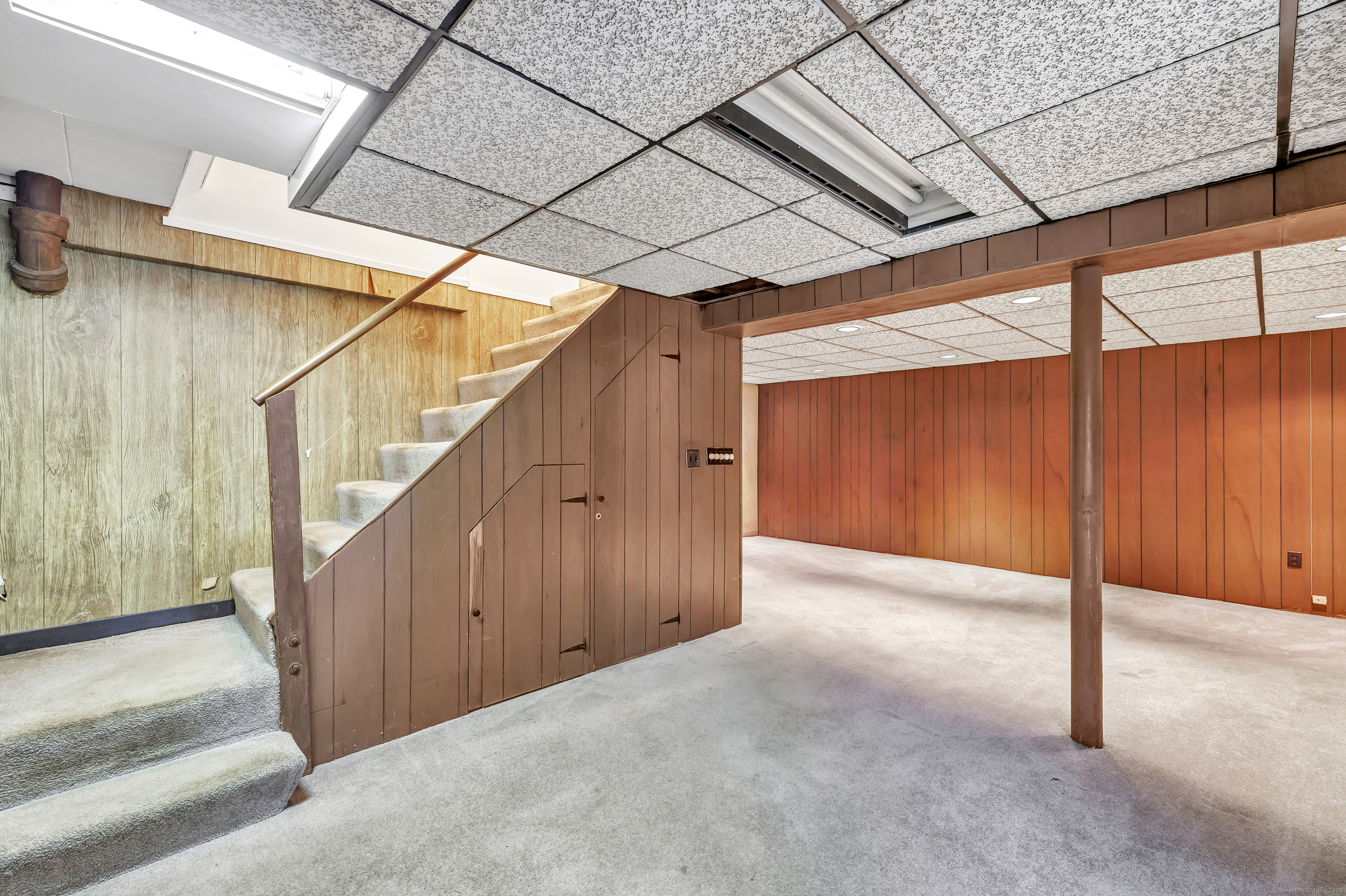 Trumbull, Connecticut 06611, United States, 3 Bedrooms Bedrooms, ,1 BathroomBathrooms,Residential,Pending,206008