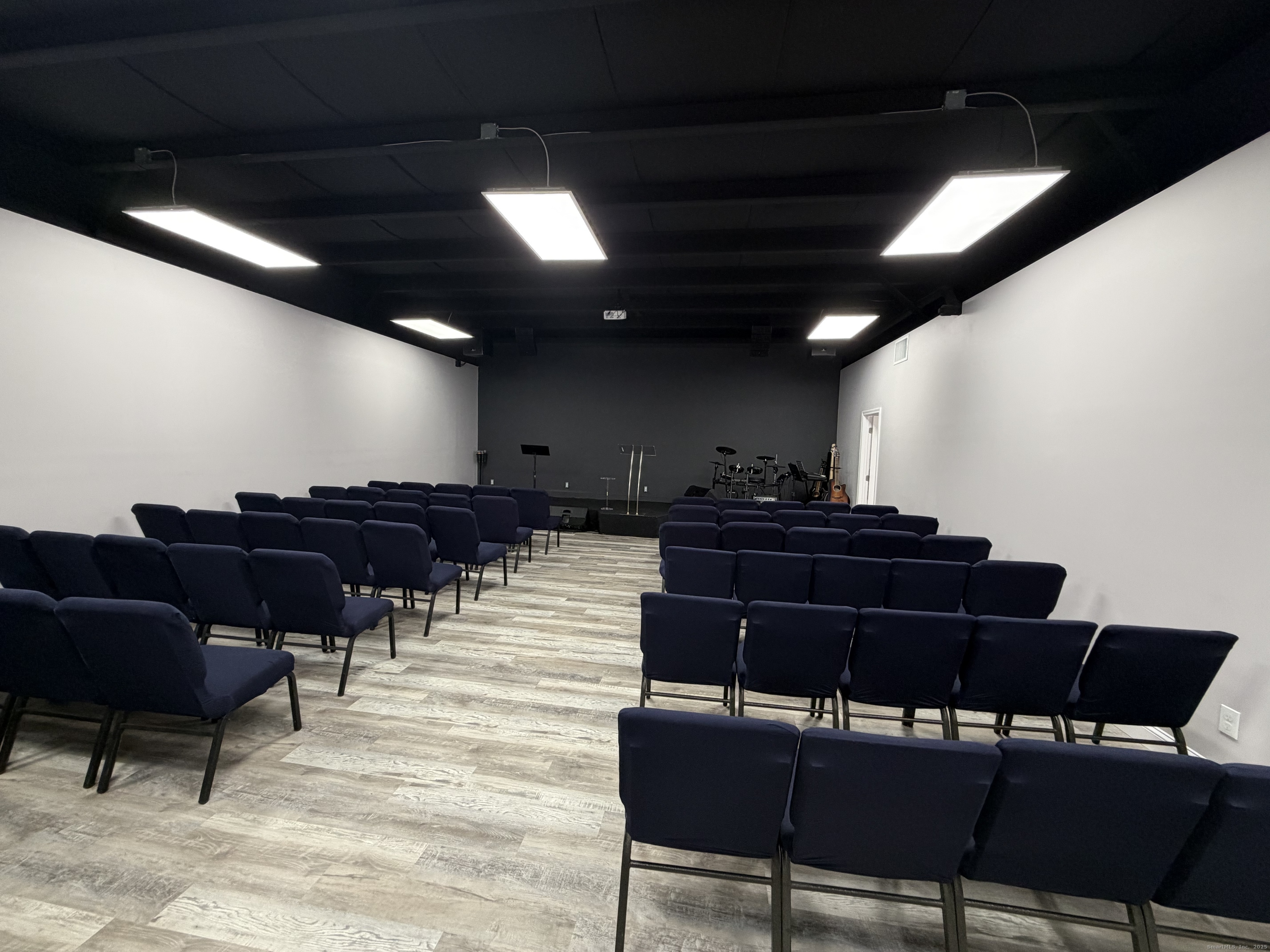 553 Center Street Extension