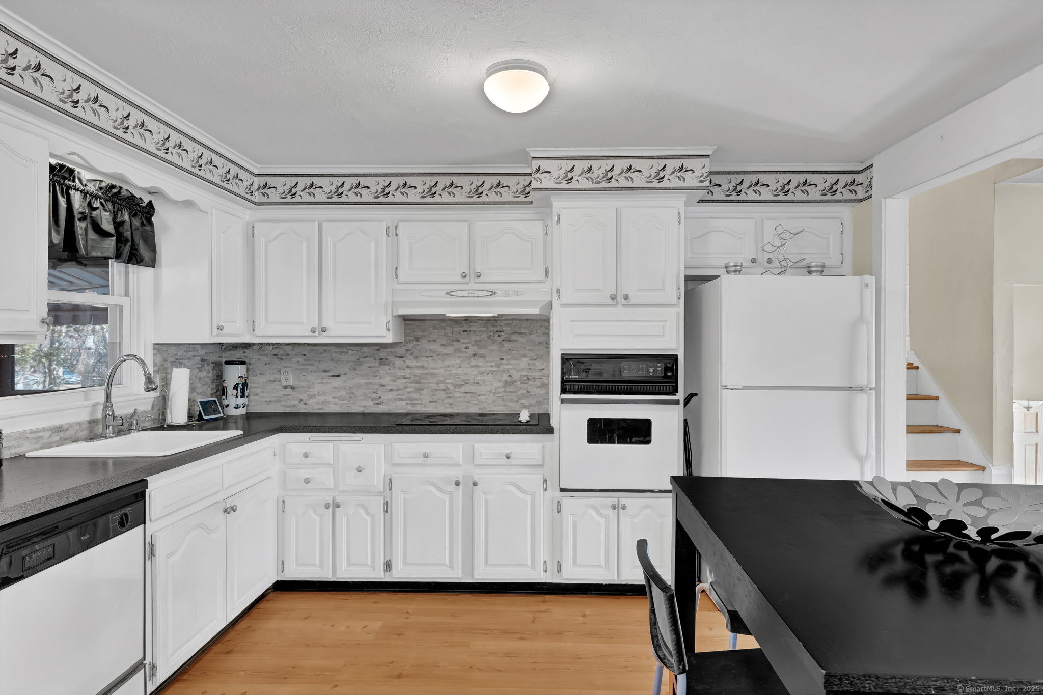 9 Crest Street, Wethersfield, Connecticut image 13
