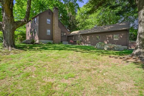 1975 Huntington Road Stratford CT 06614