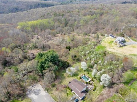 Hayfield/Greystone Road Waterbury CT 06704