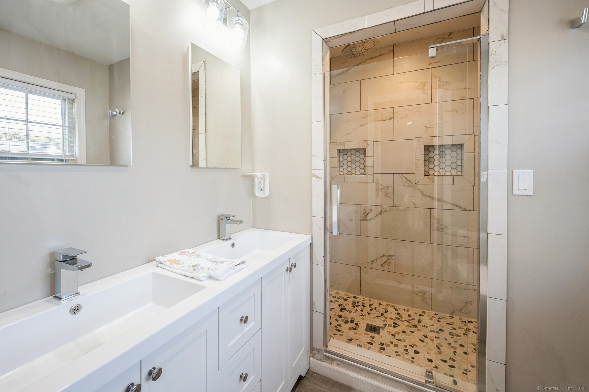 36 Hampton Lane, Stamford, Connecticut image 18