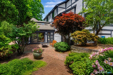 Tiny photo for 9 Brian Lane, Avon, CT 06001 (MLS # 24181917)