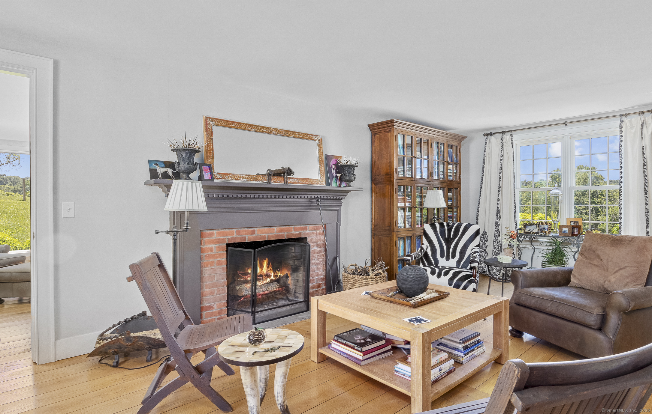 Bridgewater, Connecticut 06752, United States, 4 Bedrooms Bedrooms, ,3 BathroomsBathrooms,Residential,Pending,111517