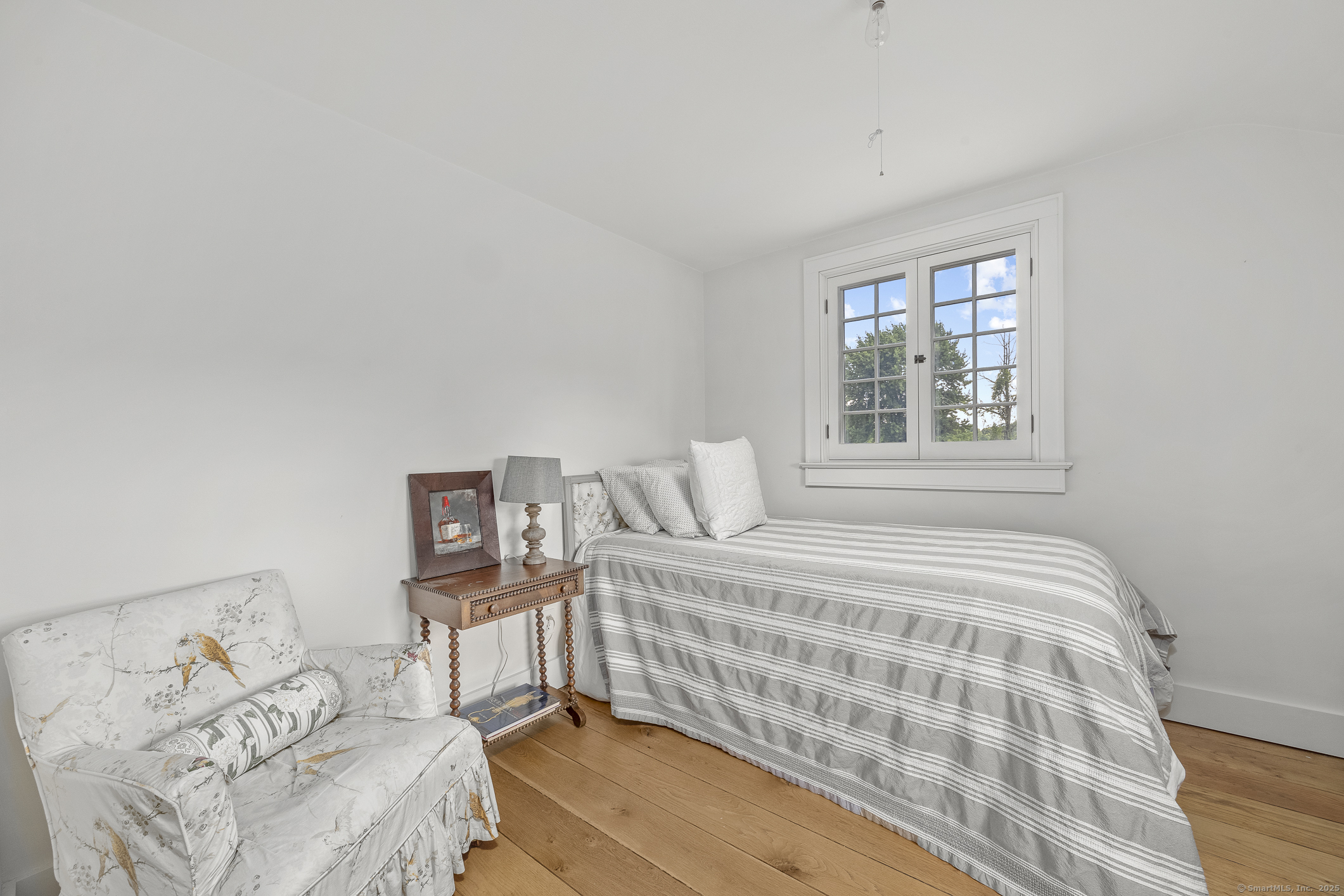 Bridgewater, Connecticut 06752, United States, 4 Bedrooms Bedrooms, ,3 BathroomsBathrooms,Residential,Pending,111517