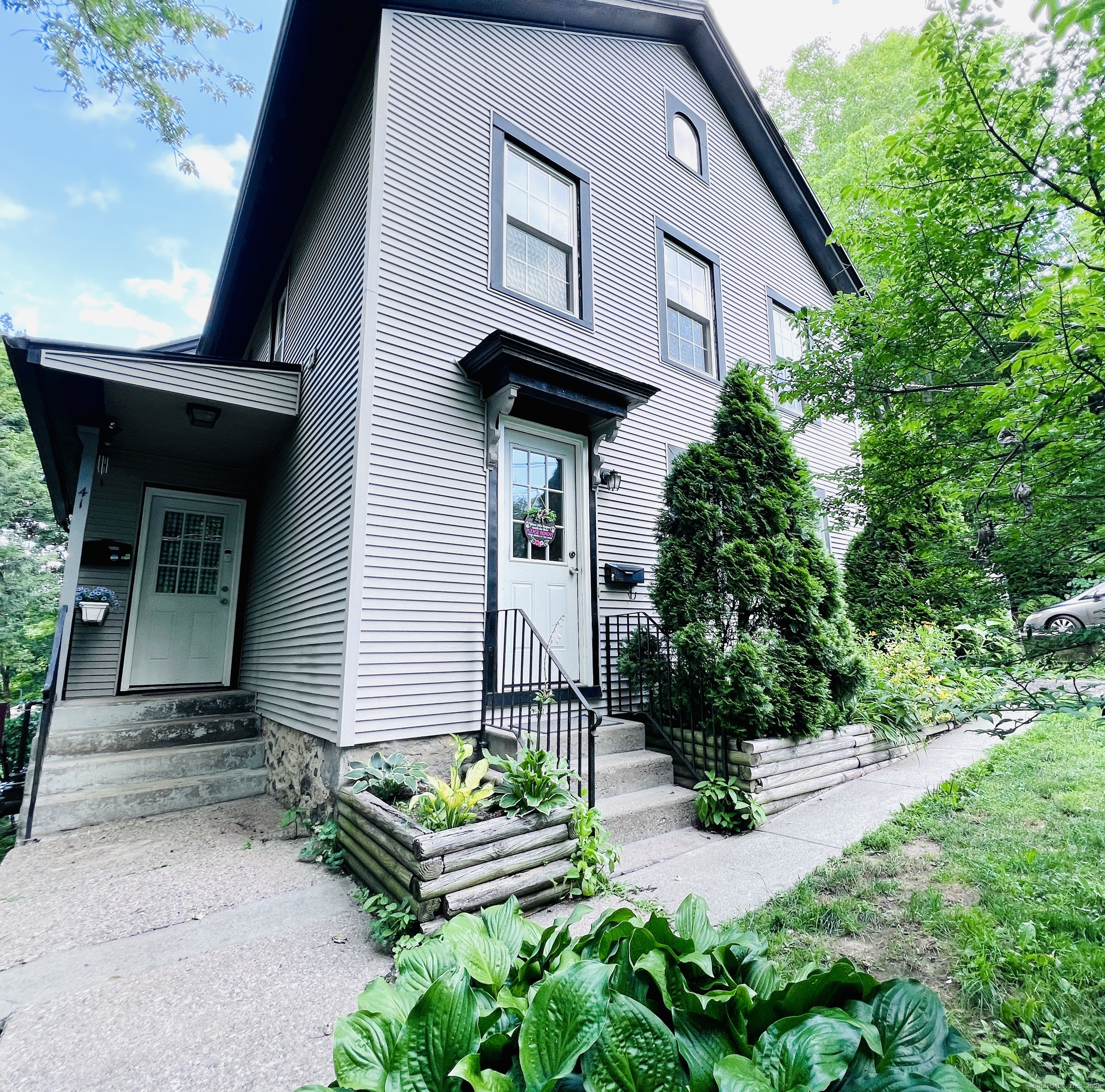41 Lovely Street