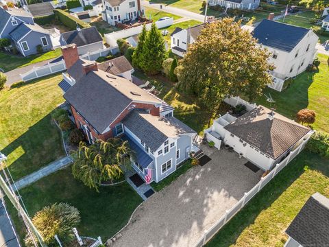 A home in Old Lyme