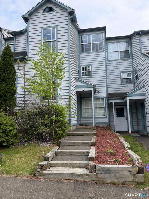 Photo of 1425 Quinnipiac Avenue #112, New Haven, CT 06513 (MLS # 24173142)
