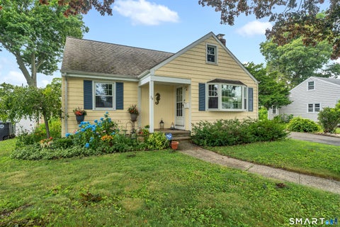 Photo of 28 Kirkside Avenue, Milford, CT 06460 (MLS # 24190097)