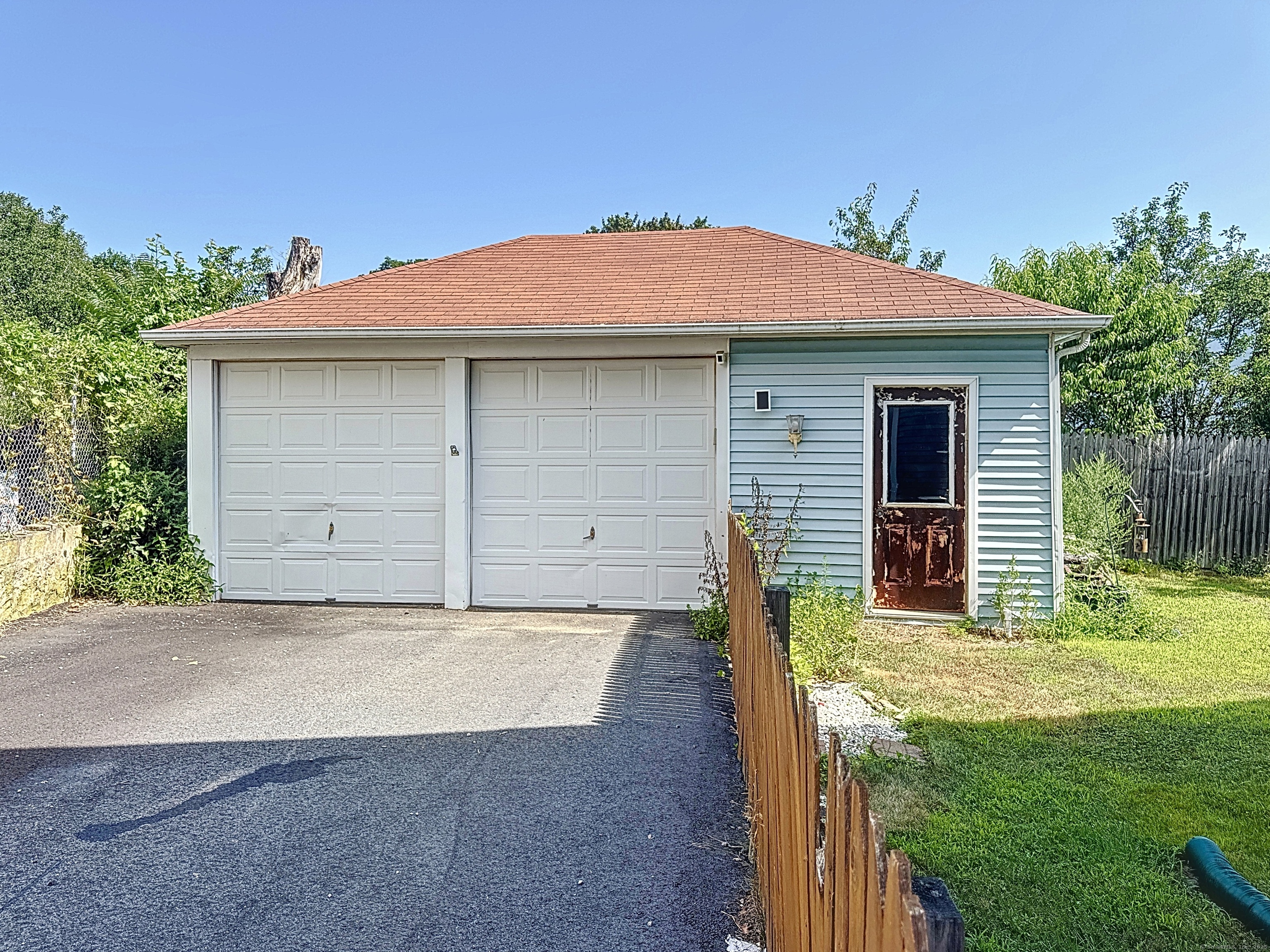 77 Squire Street