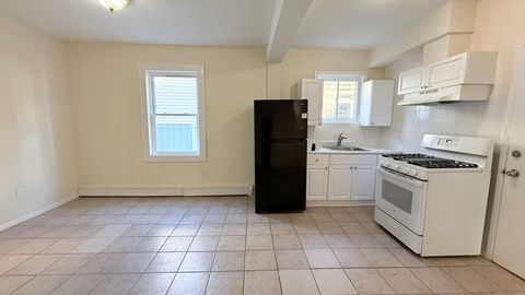 Tiny photo for 236 Greenwich Avenue #5, Stamford, CT 06902 (MLS # 24163473)