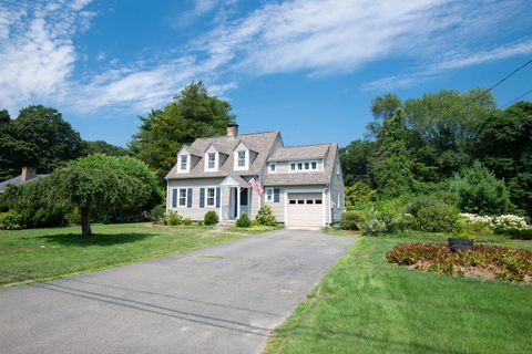 13 Maple Avenue Essex CT 06426