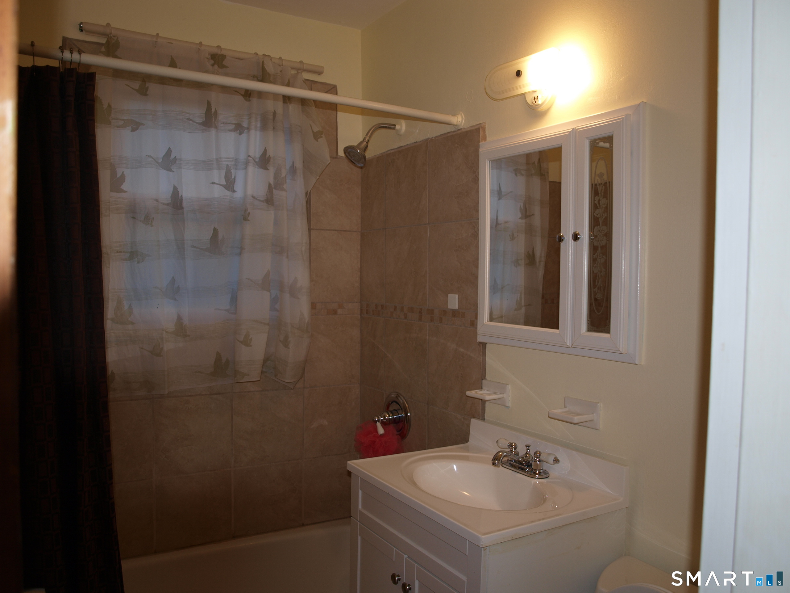 324 Strawberry Hill Avenue A109