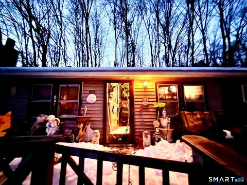 Mobile Home For Sale - 464 Lopus Road<br/> Beacon Falls, CT 06403