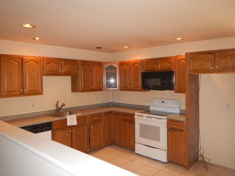 Tiny photo for 8 Saint George Place #8, Newtown, CT 06482 (MLS # 24137699)