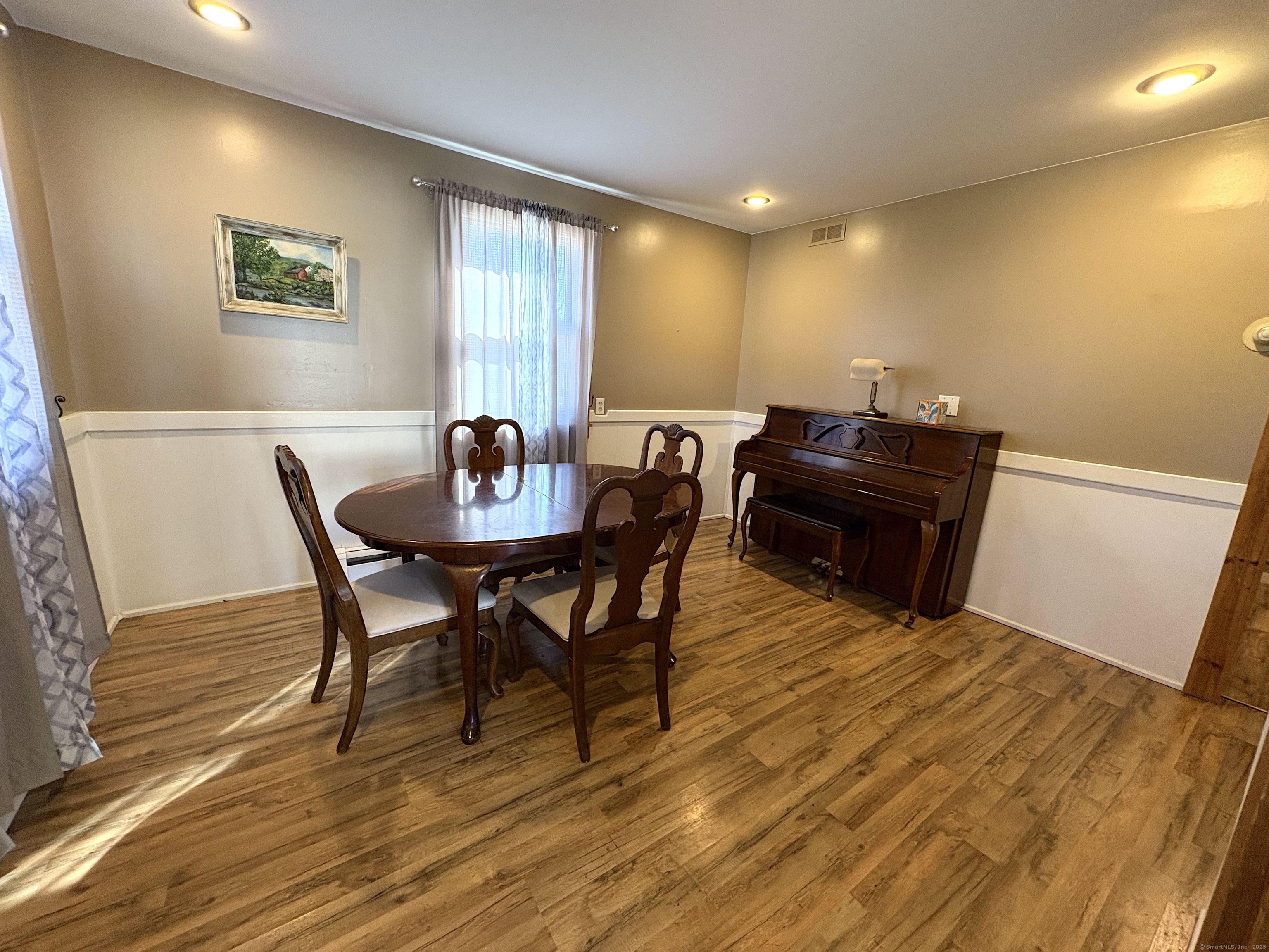 14 W End Street, Stafford, Connecticut image 9