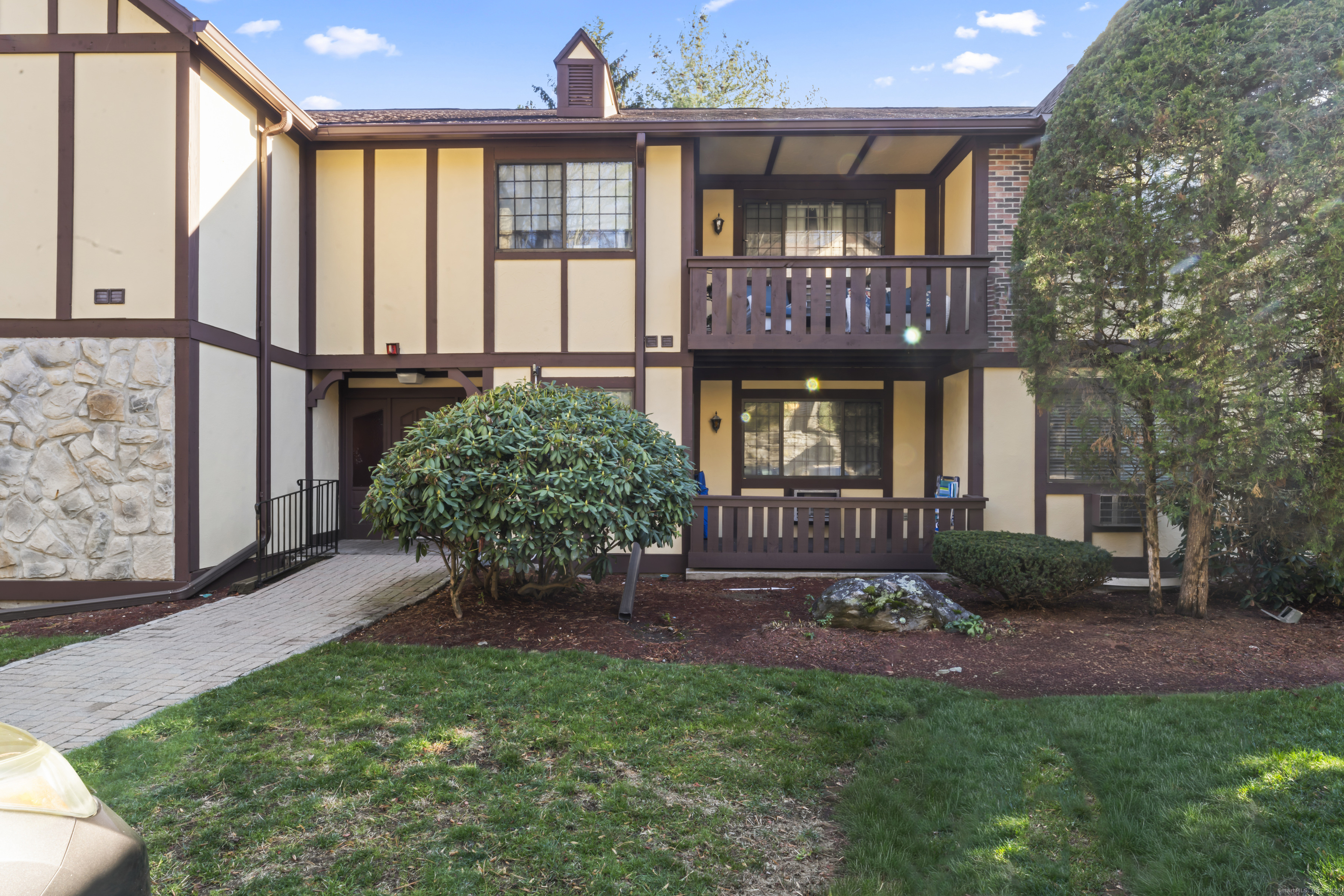 125 Warner Hill Road 80