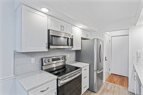 Tiny photo for 125 Warner Hill Road #80, Stratford, CT 06614 (MLS # 24142700)