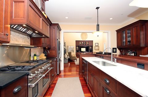 Tiny photo for 25 Sky View Drive, Avon, CT 06001 (MLS # 24104888)