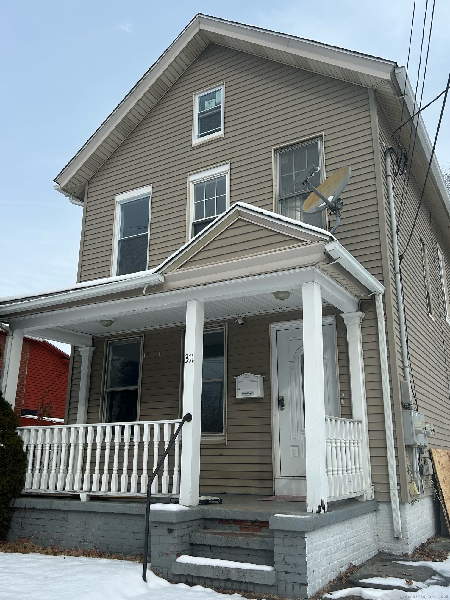 Property for Sale at Goodrich Street, Hamden, Connecticut - Bedrooms: 6 
Bathrooms: 2 
Rooms: 9  - $389,000