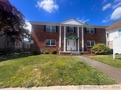 Photo 1 of 40 Hoyt Street B7, Stamford, Connecticut, $171,000, Web #: 24024795